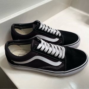 Like New! Old Skool Vans